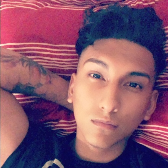 Poshmark profile picture for @rotation